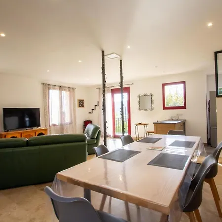 Chantegrel Semesterbostad